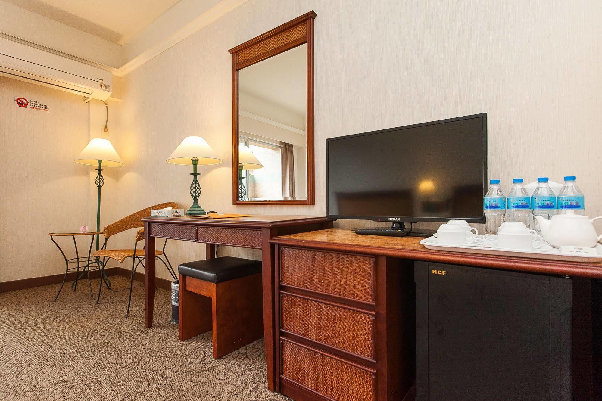 Hoya Hotel Wenquan Экстерьер фото